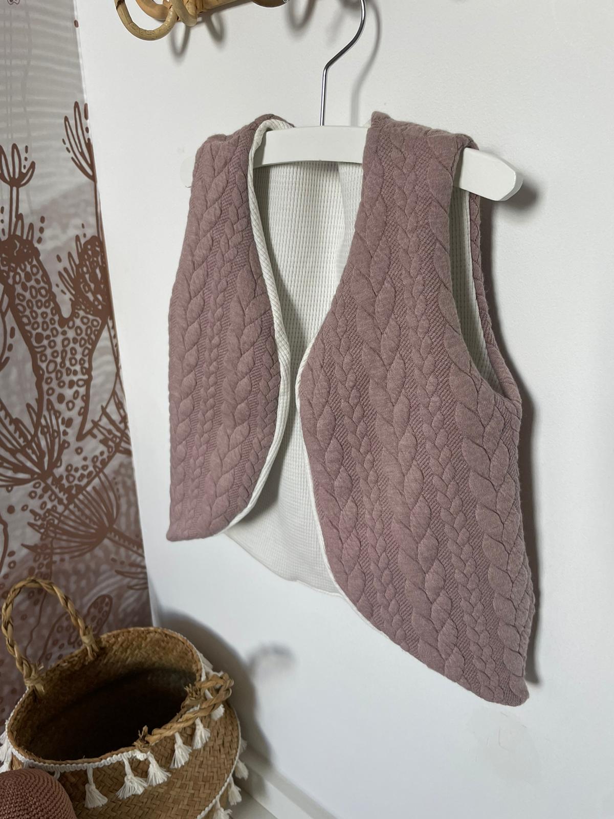 Gilet - Gebreide kabelstof mauve